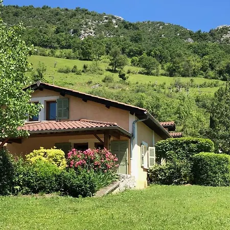 Gites Le Paradis - Superbe Vue Sur Le Vercors Dominant Le Village Pont-en-Royans Exterior foto